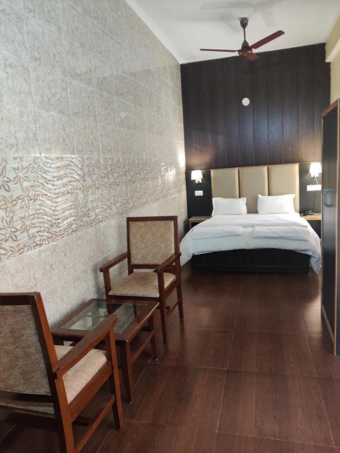 Kunwar Residency Hotel Rishīkesh Buitenkant foto