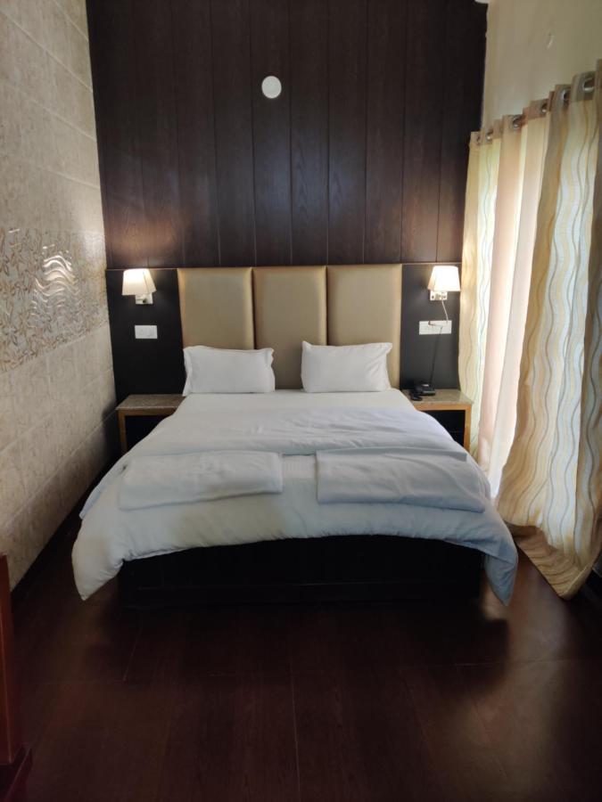 Kunwar Residency Hotel Rishīkesh Buitenkant foto
